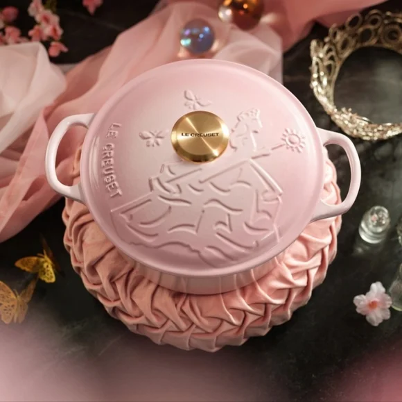 Wicked ™ x Le Creuset Signature Enameled Cast Iron Round Dutch Oven, 4 1/2-Qt. - Picture 4 of 16